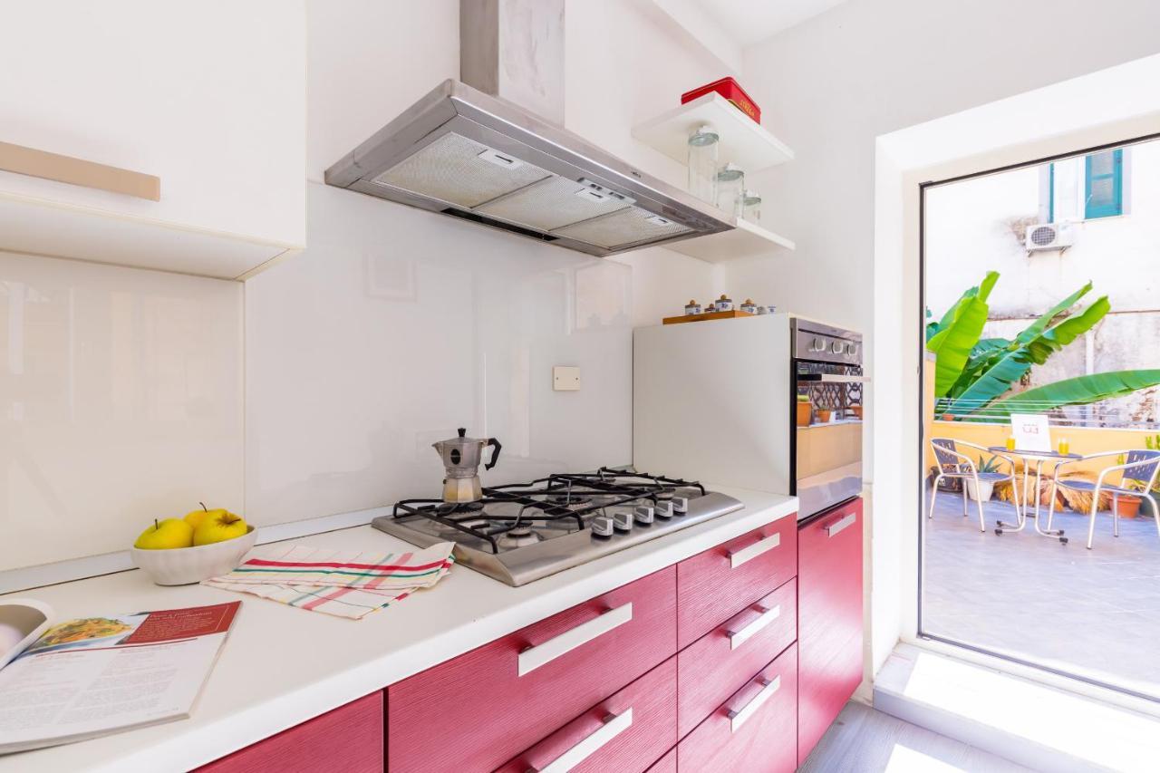 Sansevero Family Apartment By Wonderful Italy Naples Exterior photo
