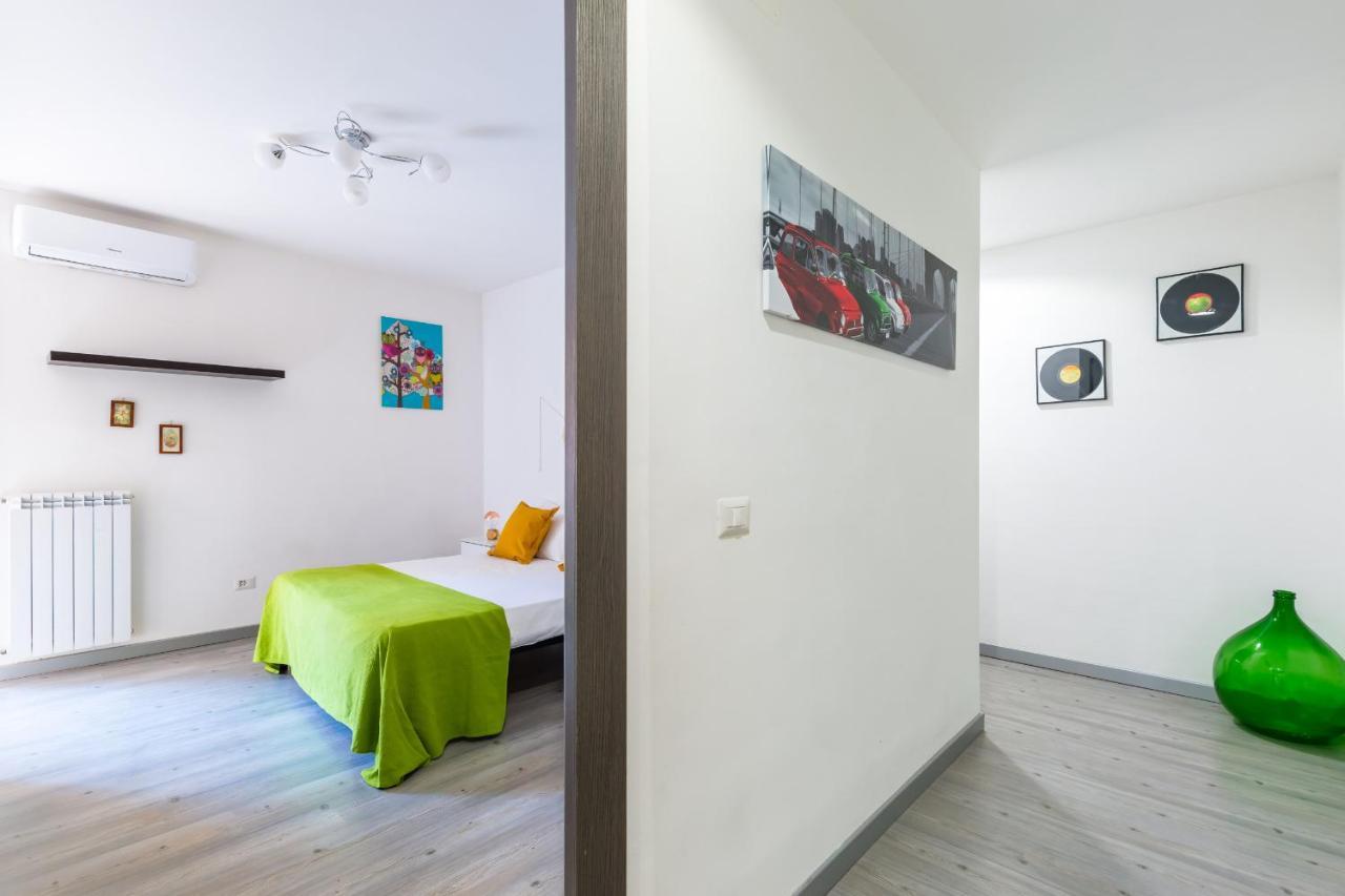 Sansevero Family Apartment By Wonderful Italy Naples Exterior photo